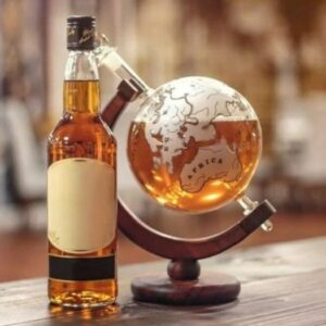 Vintage Globe Decanter Til Hans Yndlings Alkohol