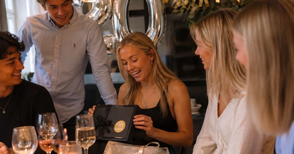 20 års fødselsdagsgaver - geniale gaveidéer