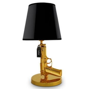 Pistol lampe til bordet Golden gun Beretta lampe