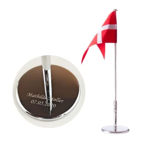 Forkromet bordflag fra Nordahl Andersen på 30 cm